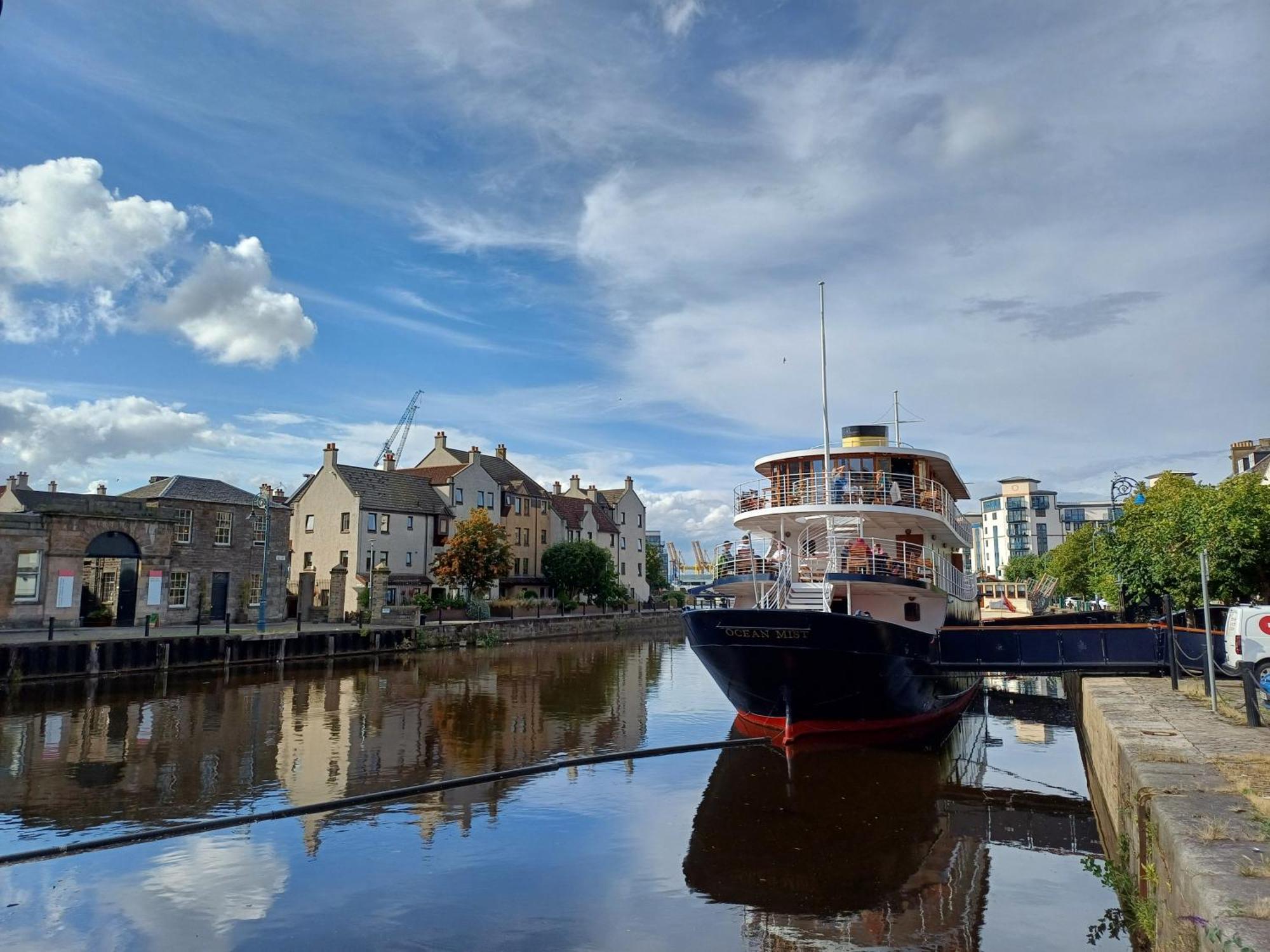 Lovely Ground Floor Apartment In Great Location At The Shore, Édimbourg Extérieur photo